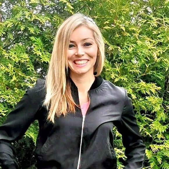 Meet your Posher, Amélie - Picture 1 of 1